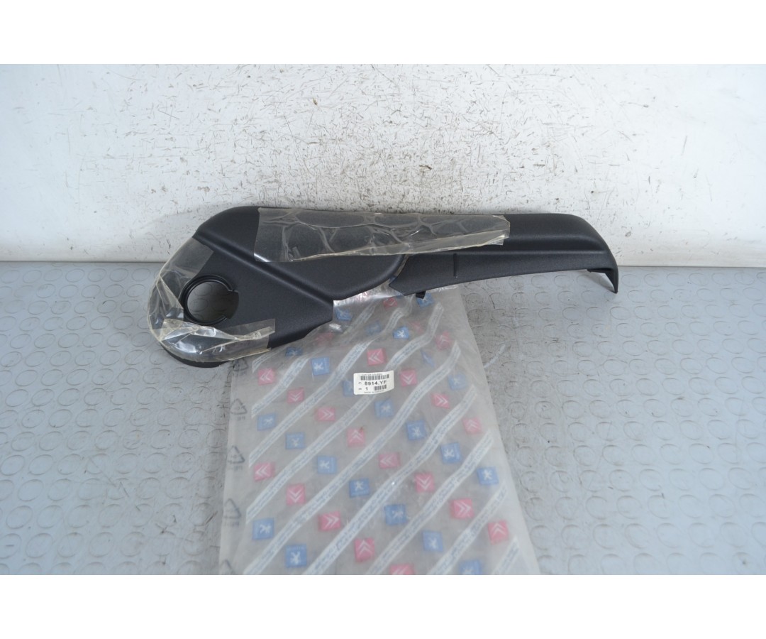 Rivestimento sedile lato dx Citroen C4 picasso Dal 2006 al 2013 Cod 8914YF  1687937186633