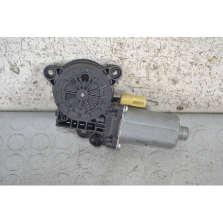 Motorino alzavetro anteriore DX Ford Fiesta V Dal 2002 al 2008 Cod 0130821939  1688544086392