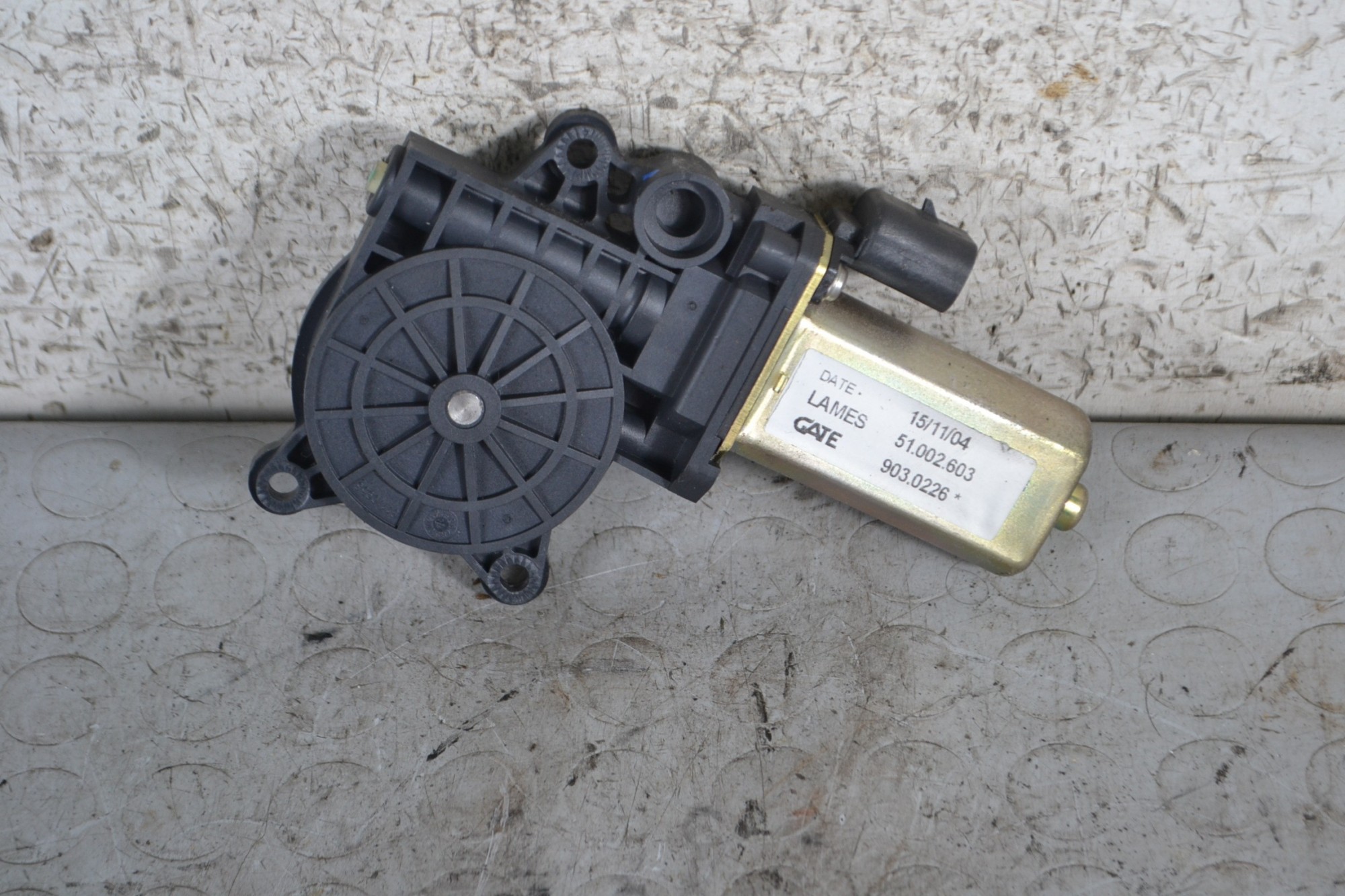 Motorino alzacristallo anteriore SX Lancia Ypsilon Dal 2003 al 2011 Cod 9030226  1688972378663