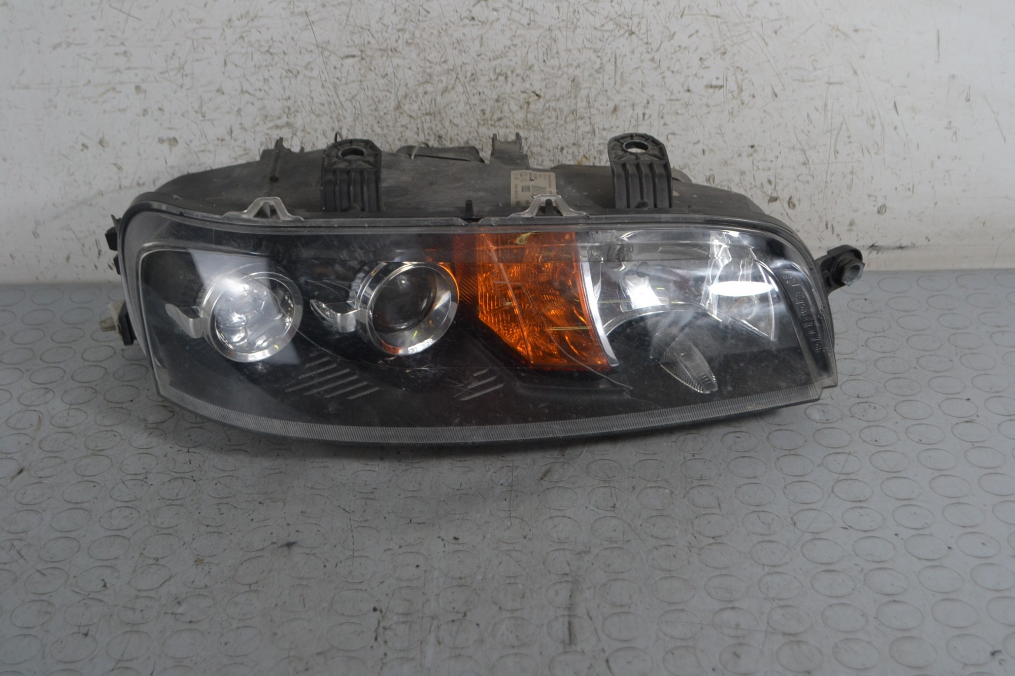 Faro Anteriore DX Fiat Punto dal 1999 al 2003 Cod 67718539  1689675297459