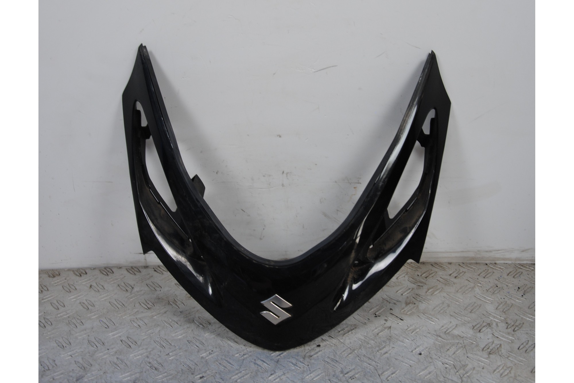 Carena Scudetto Anteriore Suzuki Burgman 150 dal 2005 al 2006 COD 48131-49F00  1689755770315