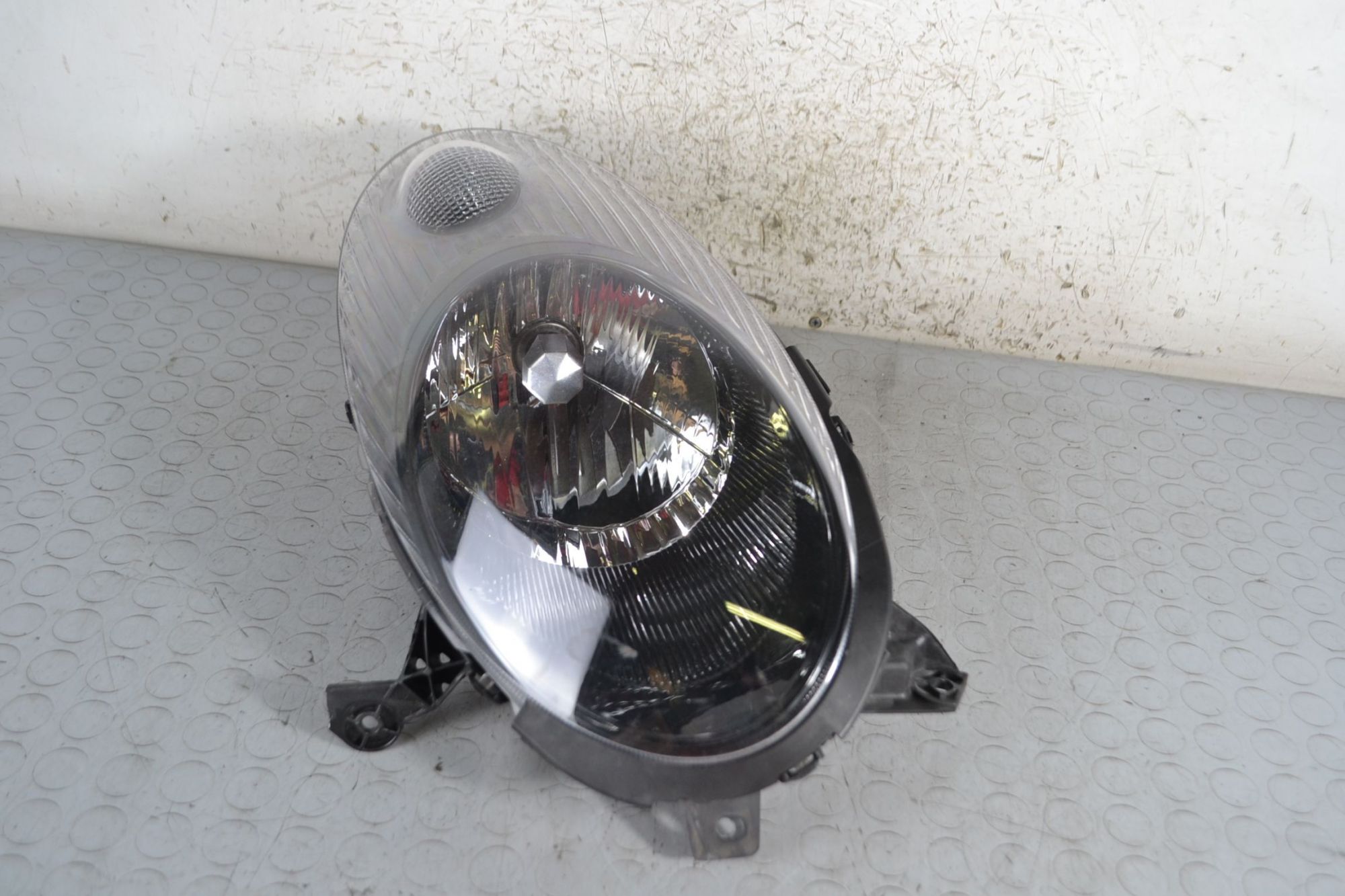 Faro anteriore DX Nissan Micra K12 Dal 2002 al 2006 Cod 89900603  1691674470597