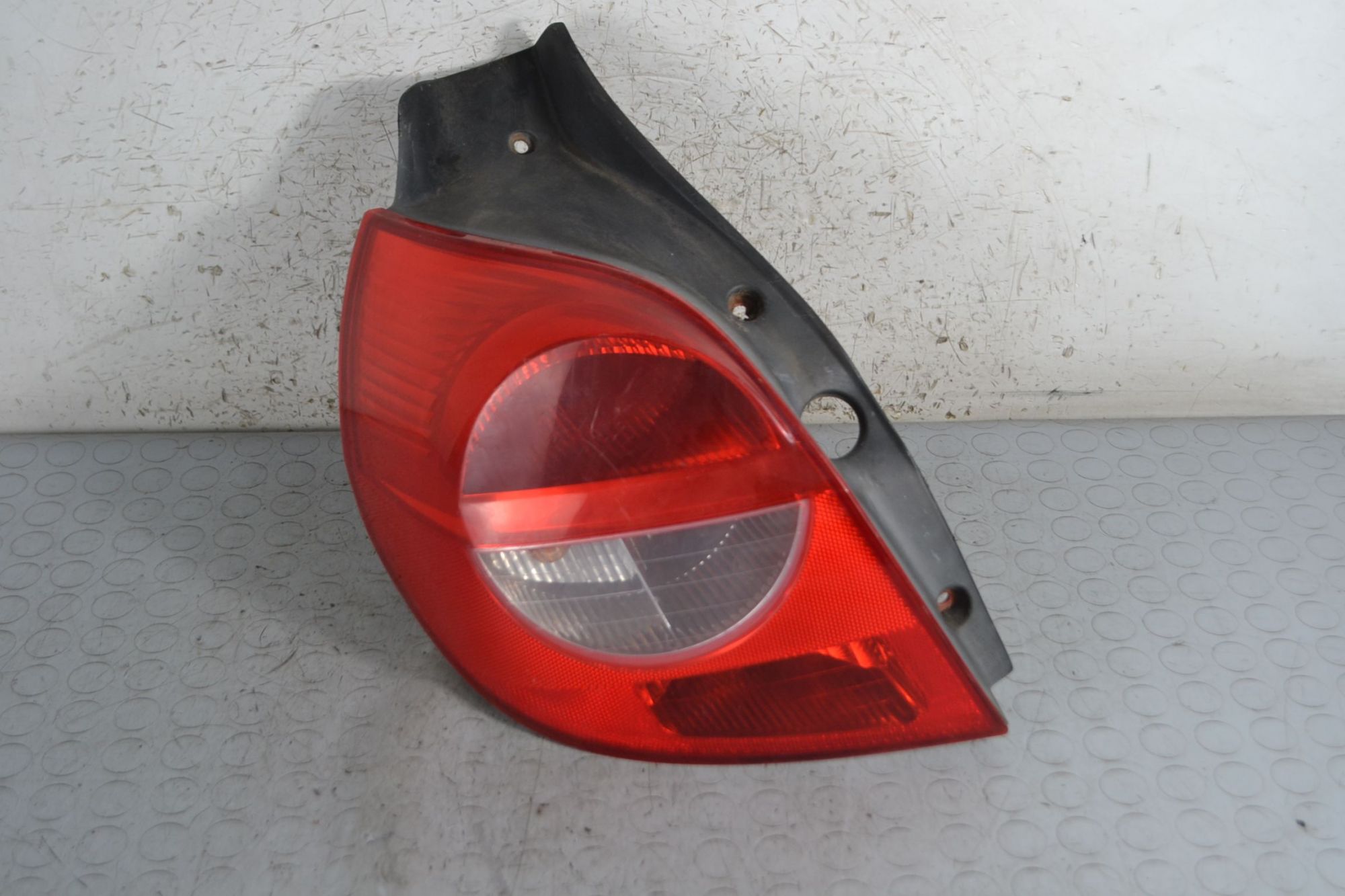 Fanale stop posteriore SX Renault Clio III Dal 2005 al 2009 Cod 89035079  1693210007939