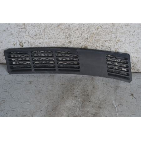 Griglia anteriore parabrezza DX Bmw Serie 3 E30 Dal 1982 al 1992 Cod 1904572  1693983883143