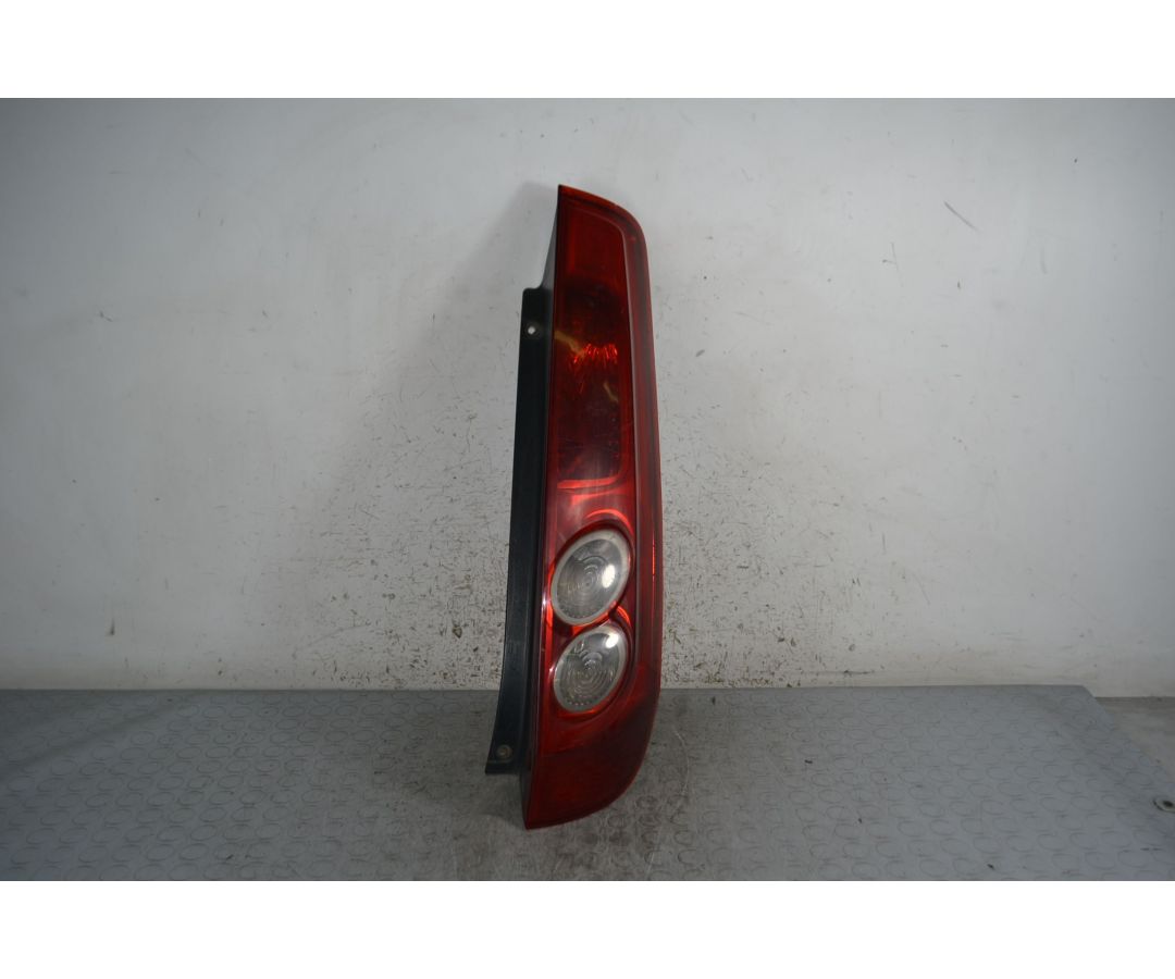 Fanale Stop Posteriore Posteriore DX Ford Fiesta V 3 porte Dal 2002 al 2008 Cod 1432269  1693986193874