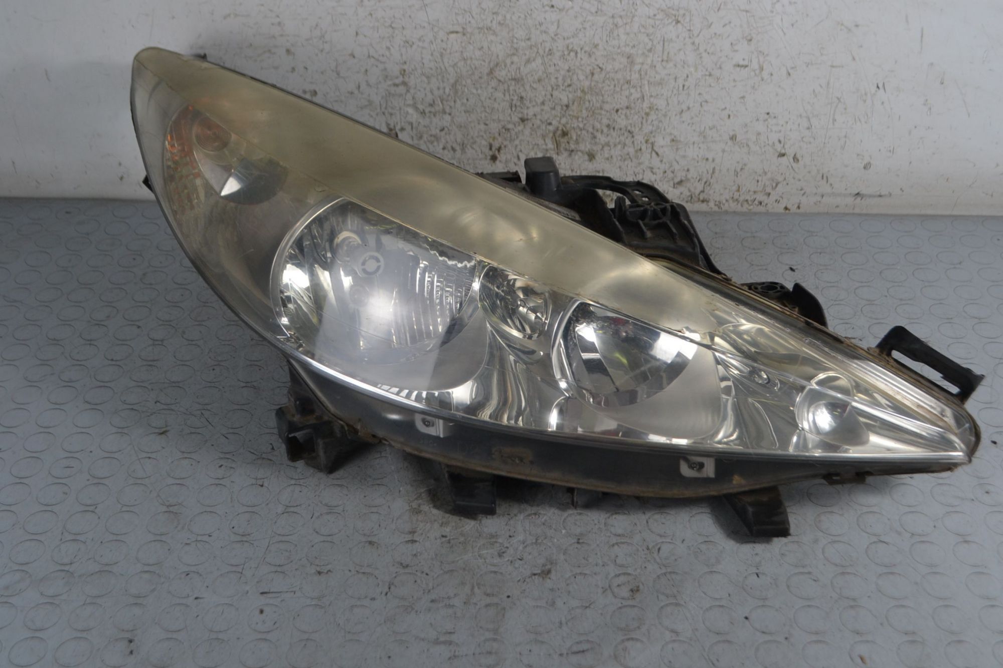 Faro Anteriore DX Peugeot 207 dal 2006 al 2015 Cod 9649986180  1693994990533