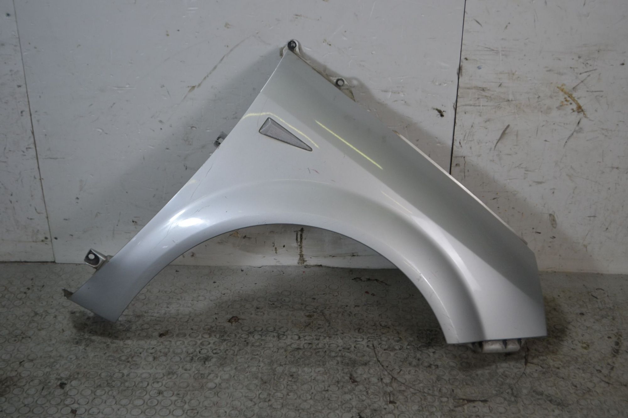 Parafango anteriore DX Renault Scenic II Dal 2003 al 2009 Colore grigio  1694075156794