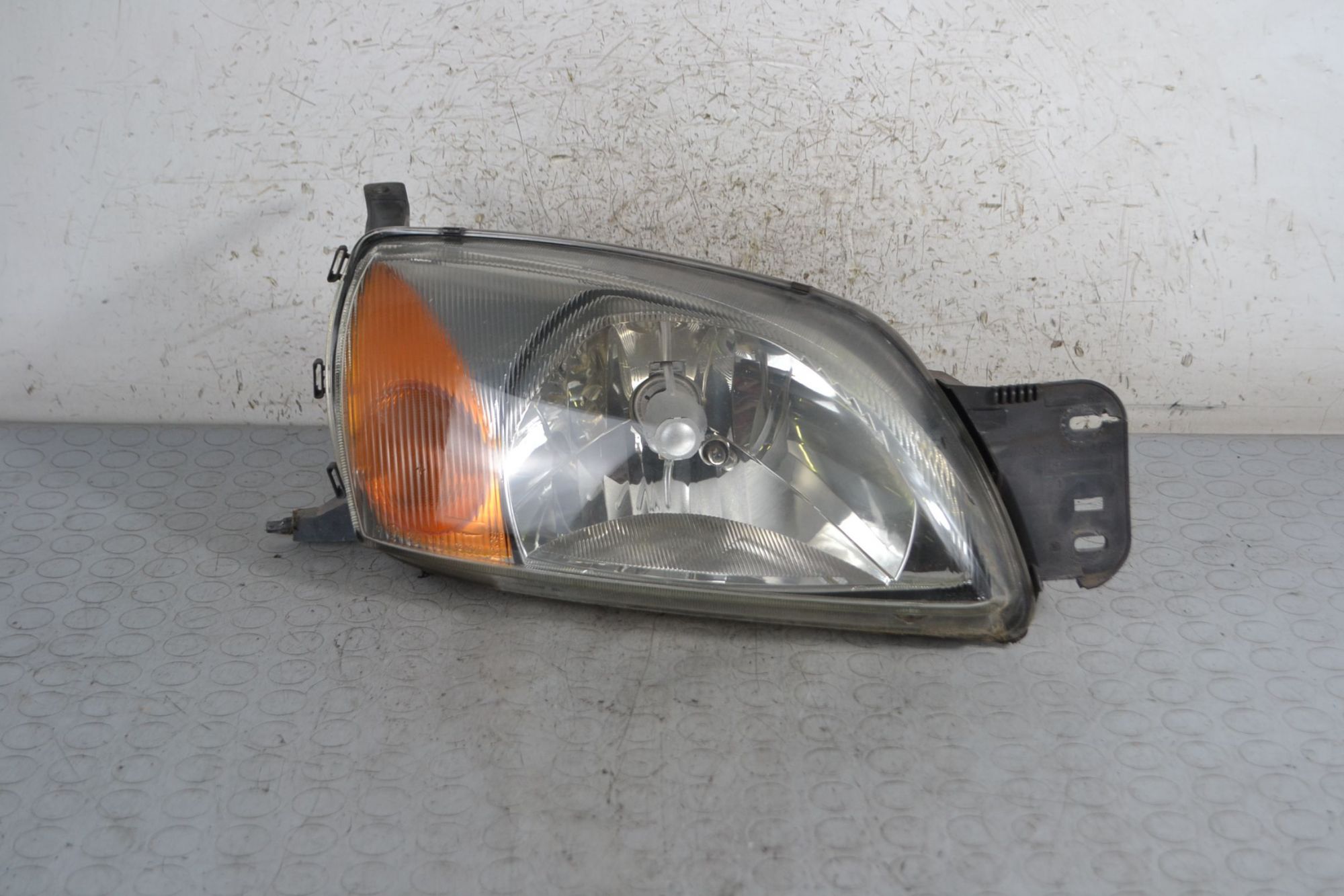 Faro Fanale Anteriore Destro DX Ford Fiesta IV dal 1995 al 2002 Cod 0301173306  1694094589818