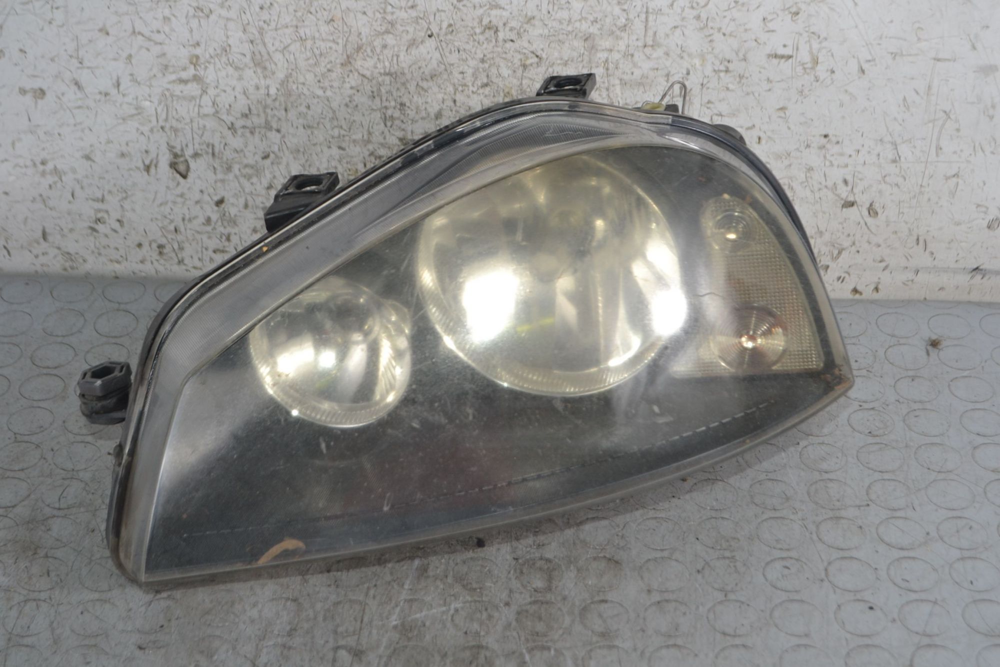 Faro Anteriore SX Seat Arosa dal 1997 al 2005 Cod 89305571  1694687717543