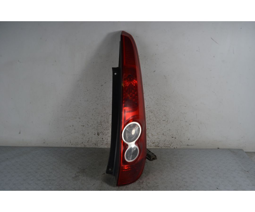 Fanale Stop Posteriore DX Ford Fiesta V 5 porte Dal 2006 al 2008 Cod 10876  1694762558702