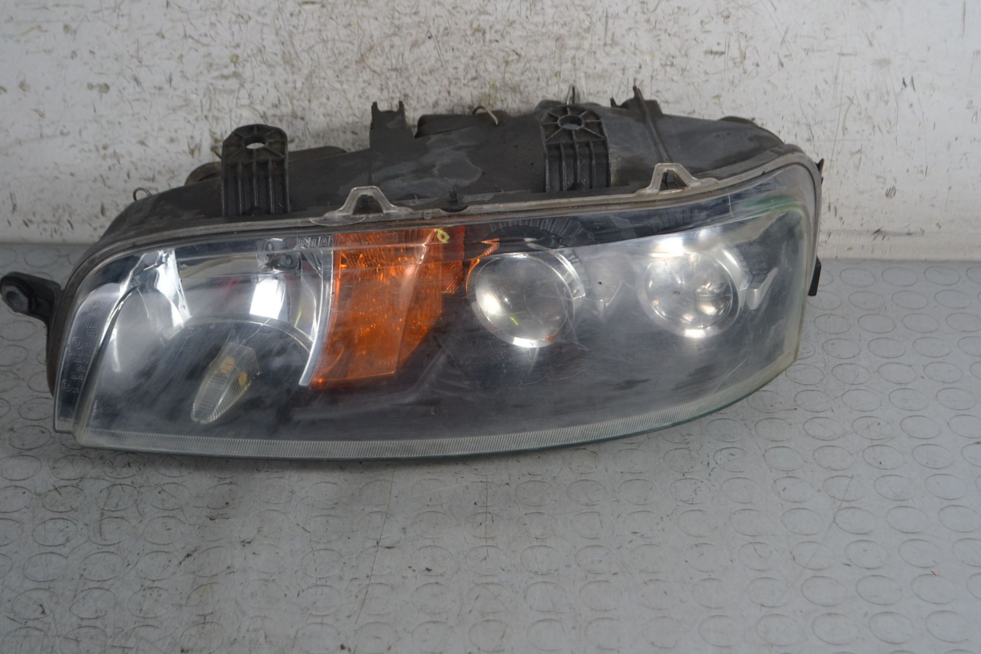 Faro Anteriore SX Fiat Punto dal 1999 al 2003  1694767815640