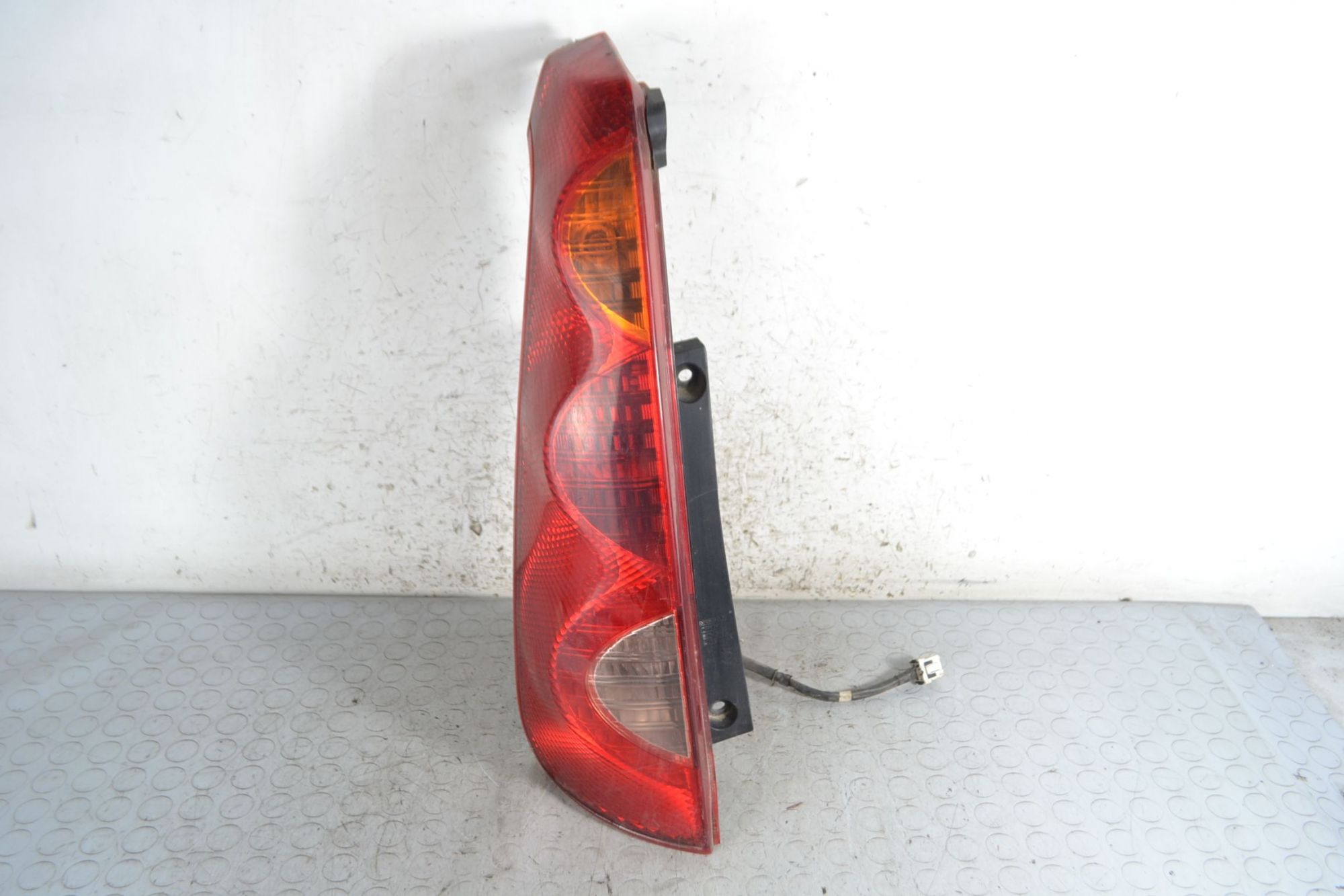 Fanale Stop Posteriore SX Nissan Note dal 2004 al 2013  1695033183494