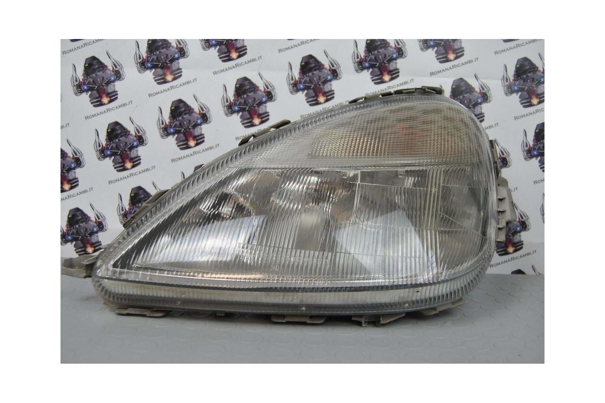 Faro anteriore SX Mercedes Classe A W168 dal 1997 al 2004 Cod A1688200961  2411111139400