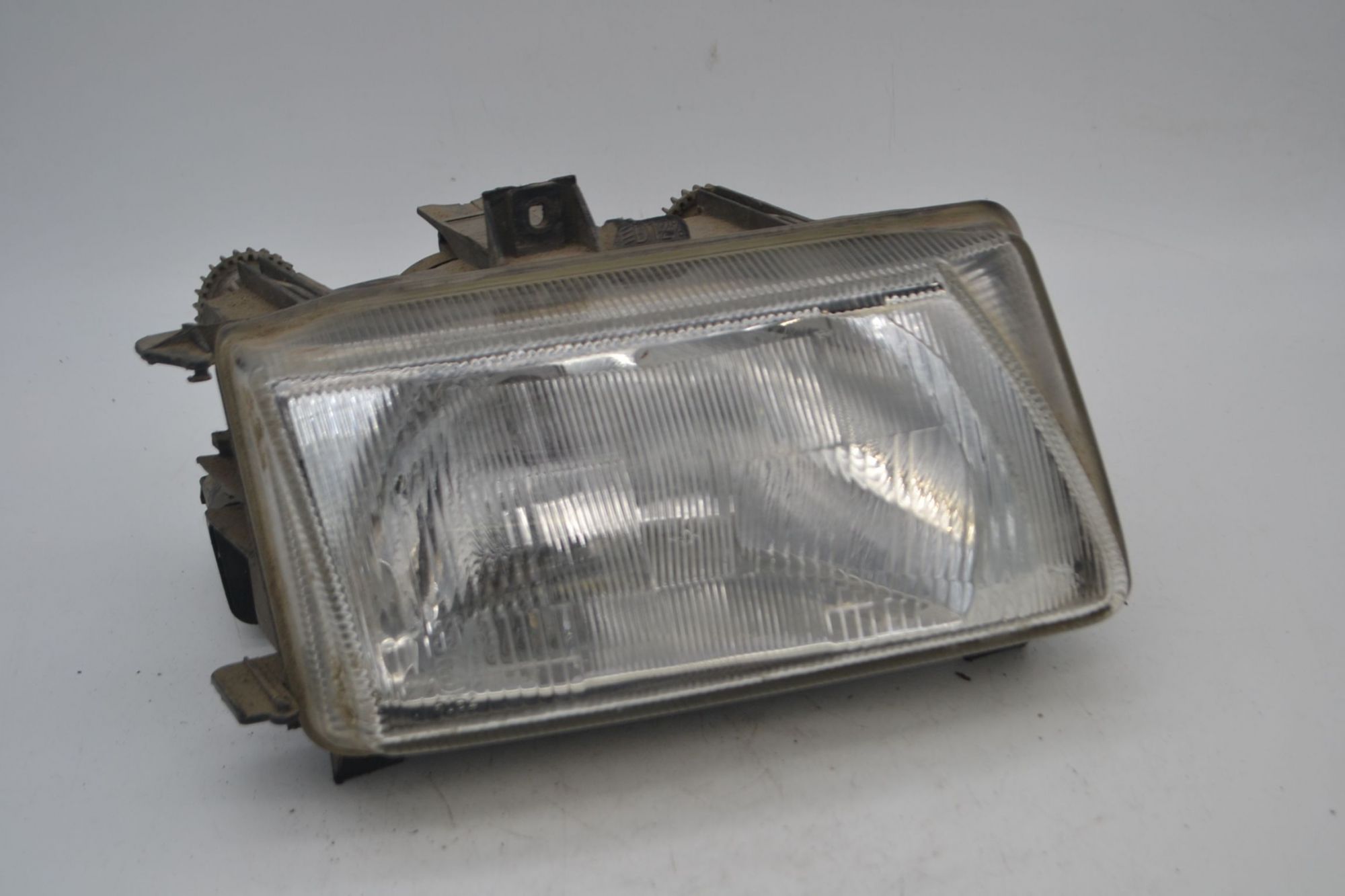 Faro fanale anteriore DX Seat Ibiza Dal 1993 al 2002 Cod 6K1941016L  1695371790064