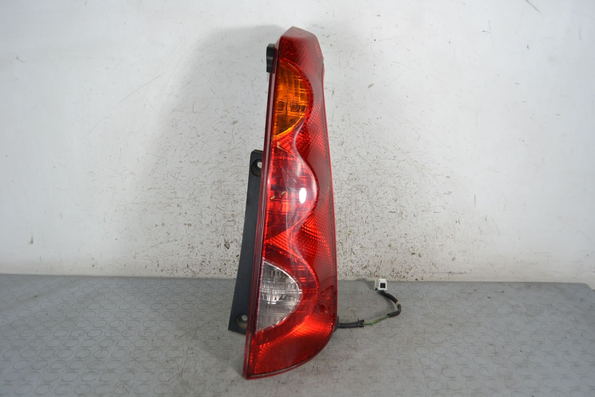 Fanale Stop Posteriore DX Nissan Note dal 2004 al 2013  1695626738308