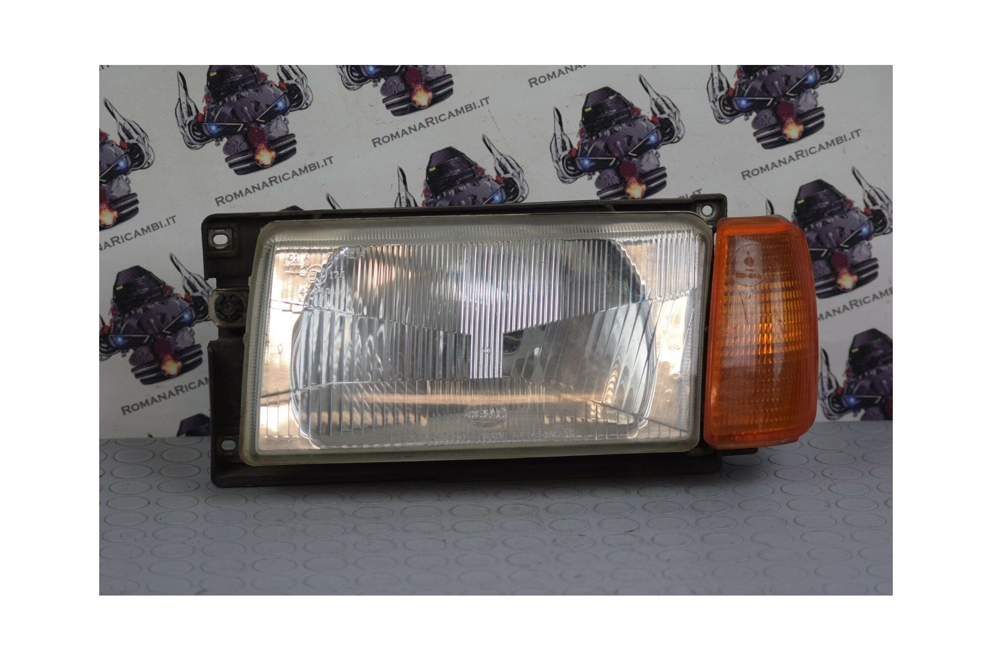 Faro fanale anteriore SX Volkswagen Polo dal 1990 al 1994 Cod 867941017  2411111139851