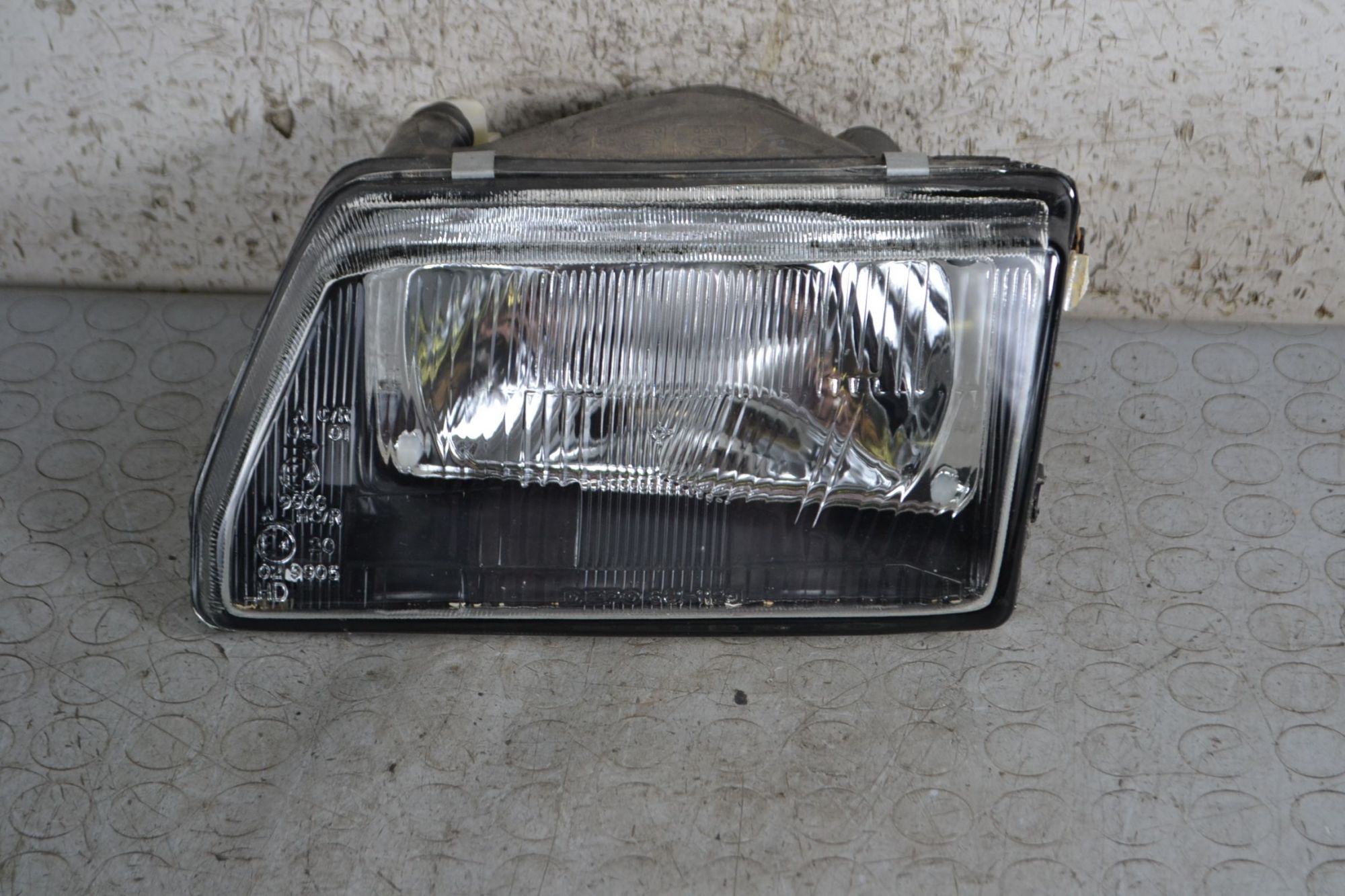 Faro Anteriore SX Fiat Cinquecento dal 1991 al 1998 Cod 46411401  1695805842857