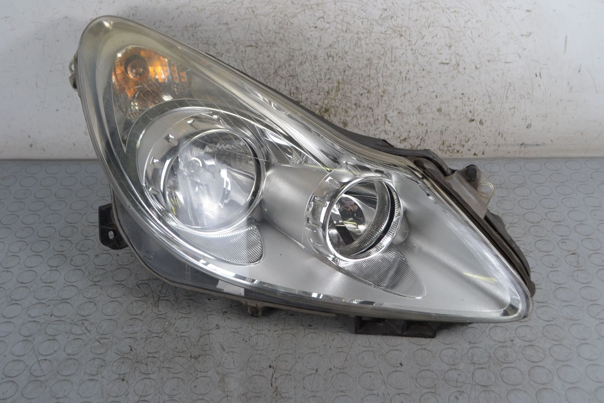 Faro Anteriore DX Opel Corsa D dal 2006 al 2010 Cod 13186382  1695819941454