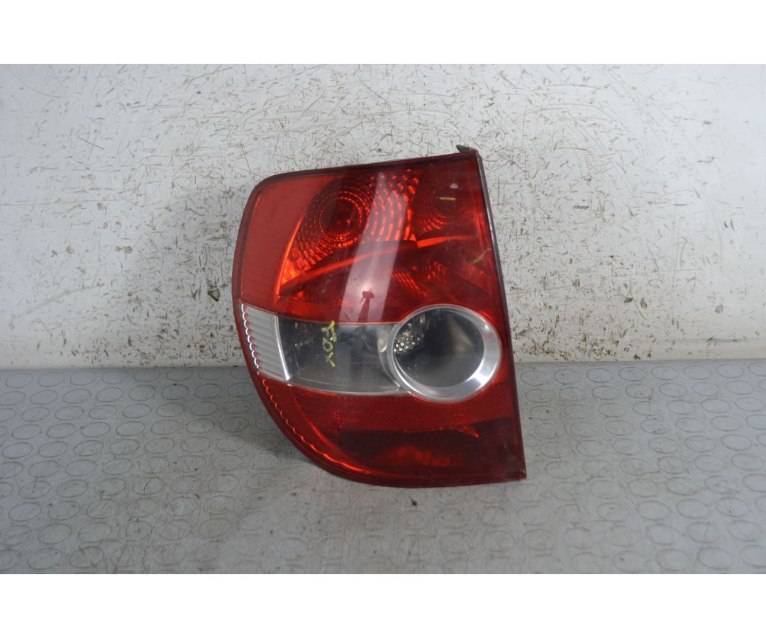 Fanale stop posteriore SX Volkswagen Fox Dal 2003 al 2010  1695825635163