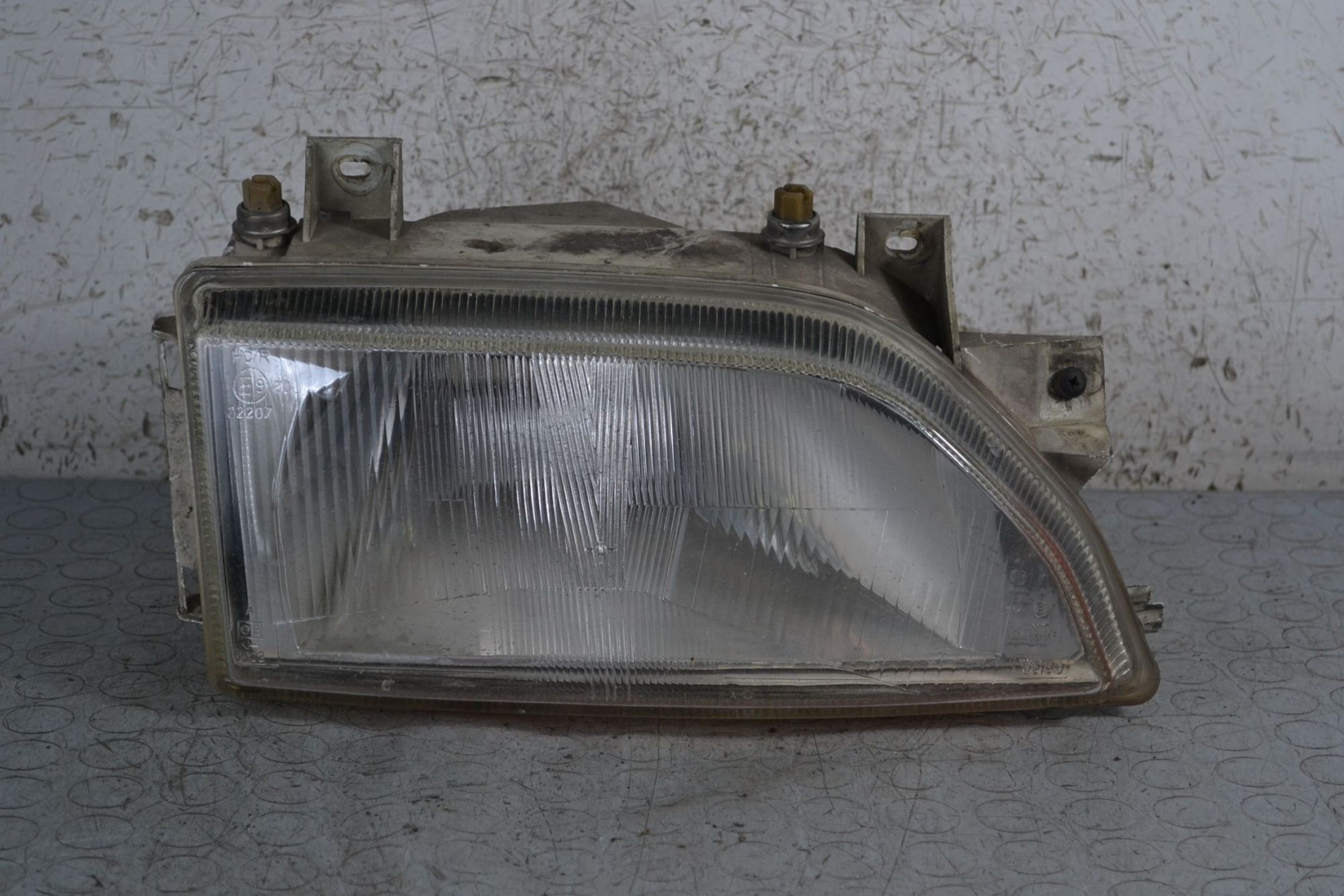 Faro fanale anteriore DX Ford Escort Dal 1990 al 1994 Cod 7R0145487  1695912313288