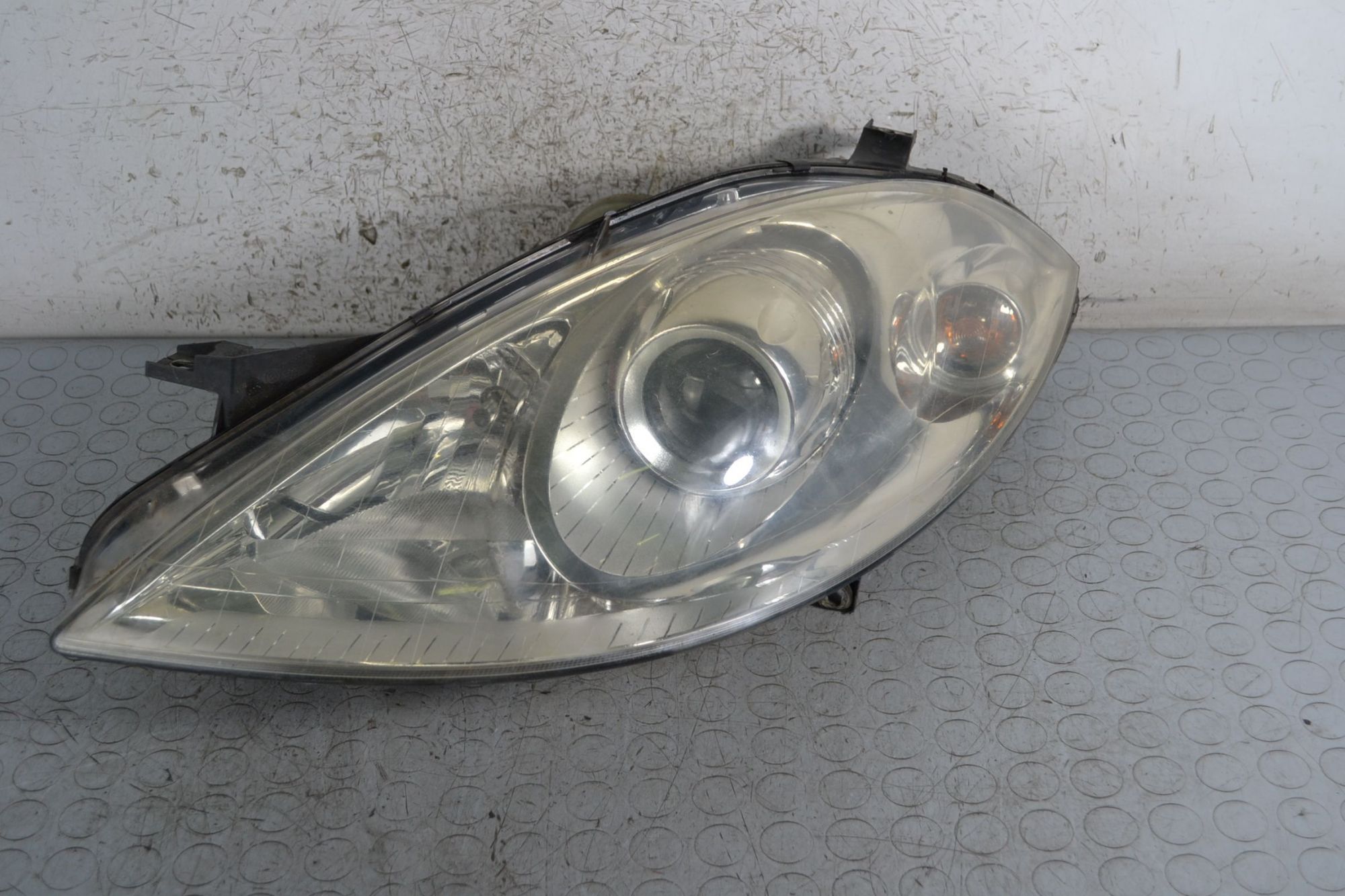 Faro Anteriore SX Mercedes Classe A W169 dal 2004 al 2008 Cod a1698200561  1695983649620