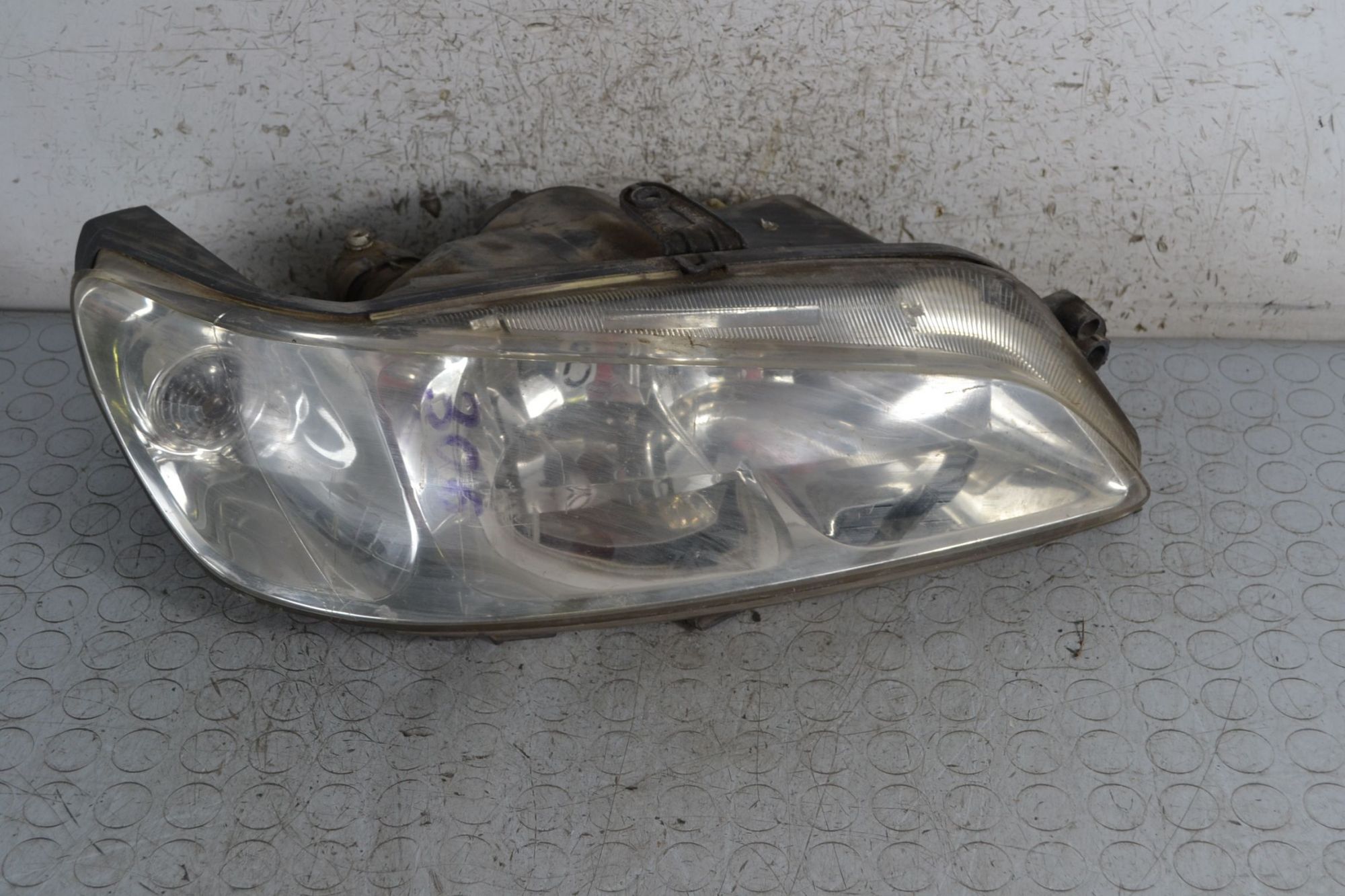 Faro anteriore DX Peugeot 306 break Dal 1997 al 2002 Cod 6205V7  1696235751412