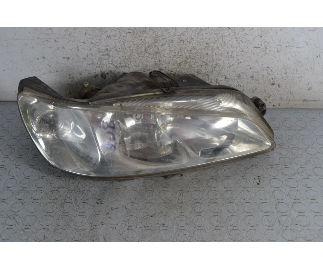 Faro anteriore DX Peugeot 306 break Dal 1997 al 2002 Cod 6205V7  1696235751412