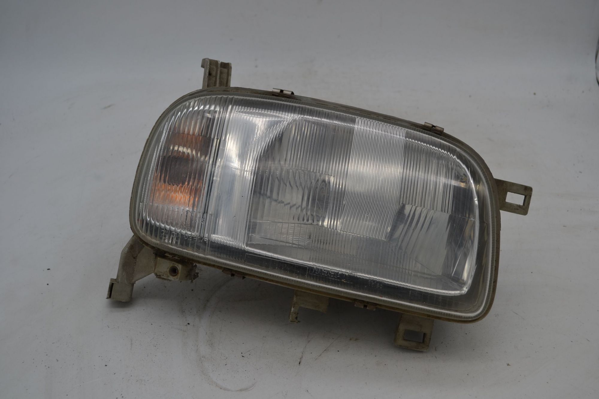 Faro AnterioreDX Nissan Micra K11 Dal 1992 al 1998 Cod B60105F206  1696595025314