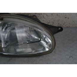 Faro anteriore DX Opel Corsa B Dal 1993 al 2000 Cod 90444787  1697120859503