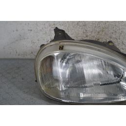 Faro anteriore DX Opel Corsa B Dal 1993 al 2000 Cod 90444787  1697120859503