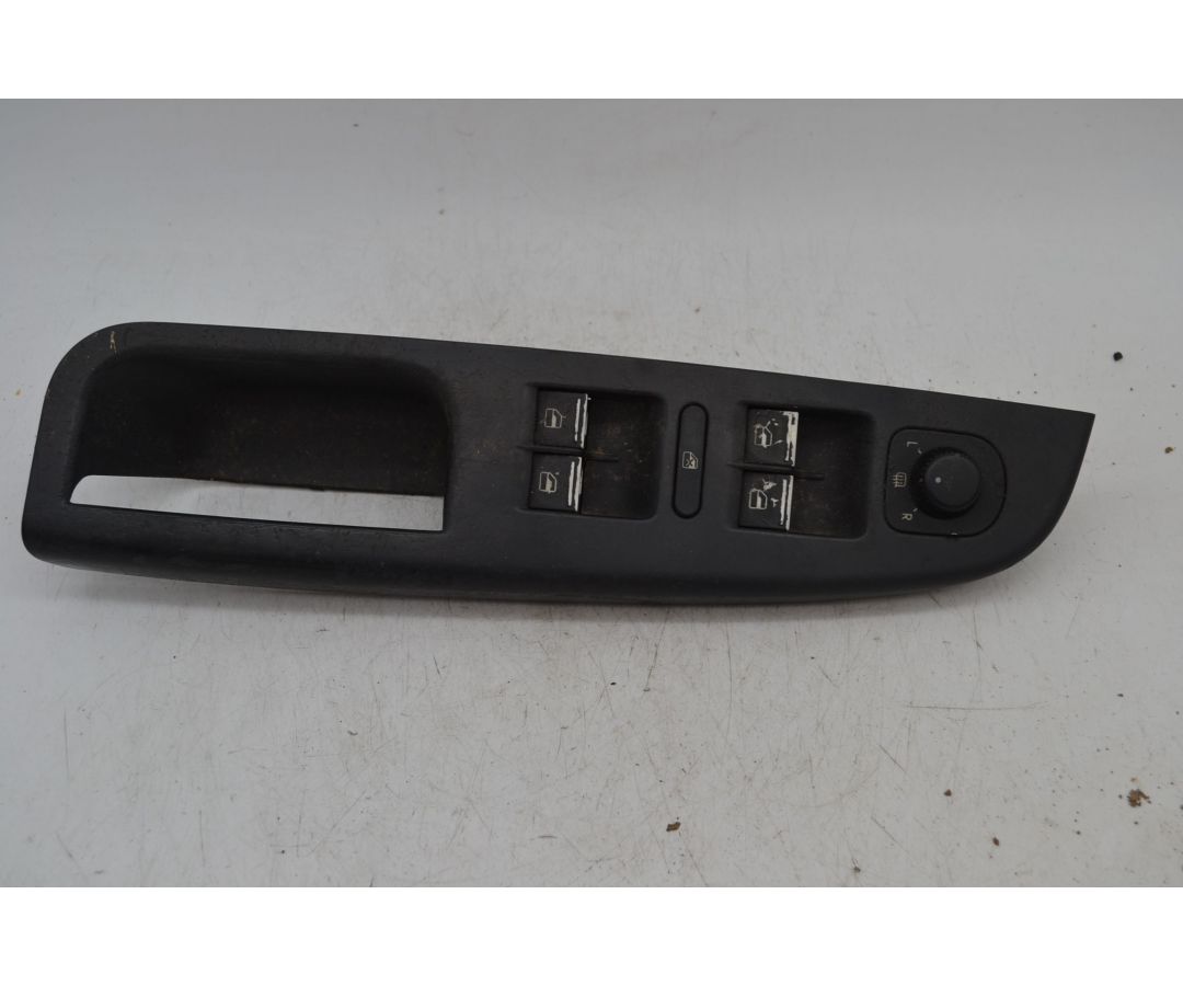 Pulsantiera Alzacristalli Anteriore SX Volkswagen Golf V dal 2003 al 2008 Cod 1k4868049b  1697209162760