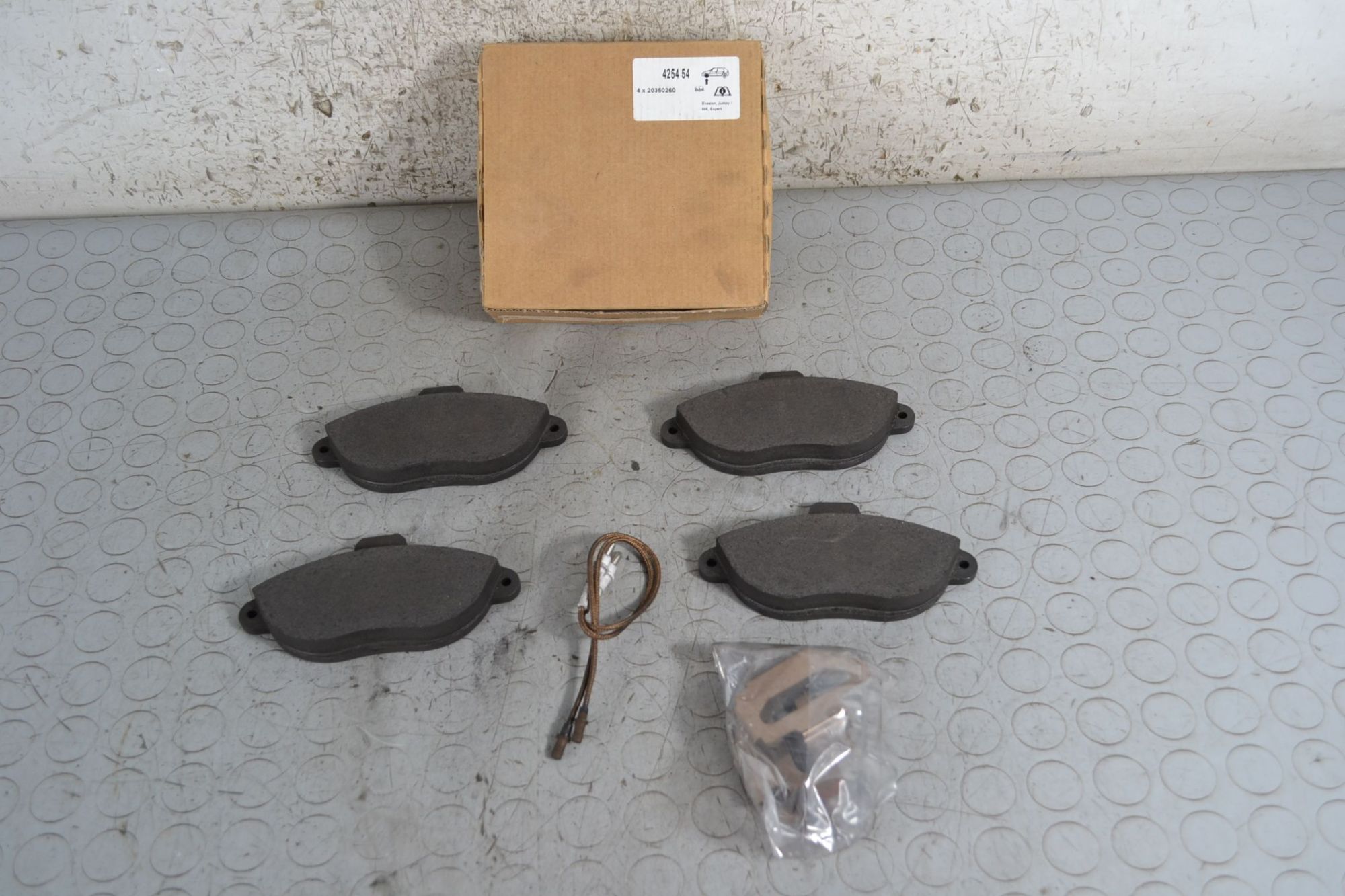 Kit pastiglie freno Anteriori Fiat Scudo Peugeot Jumpy / 806 Cod 425454  1697464586851