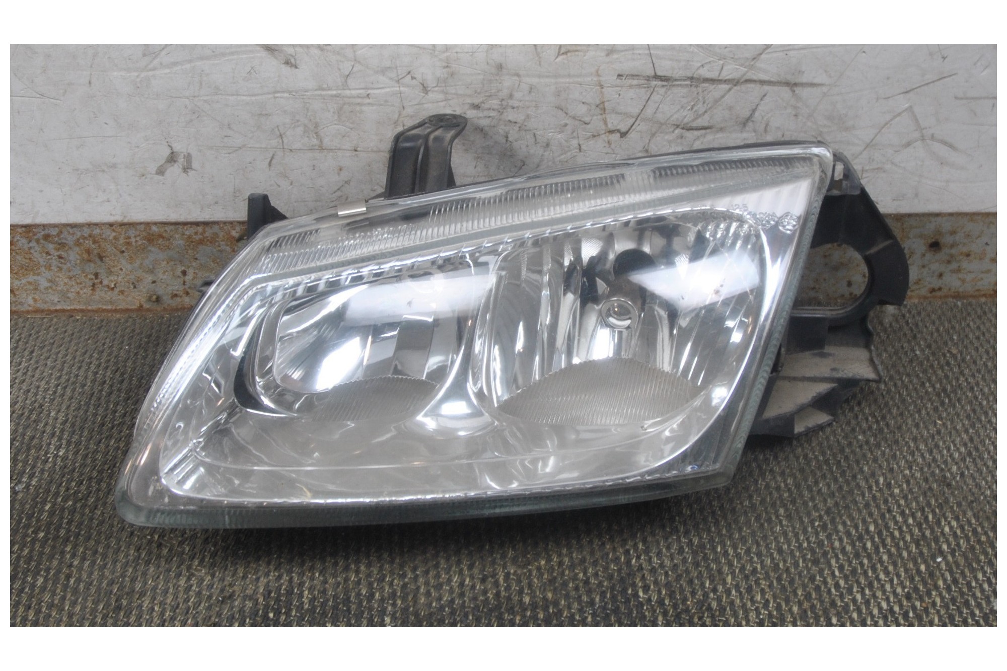 Faro Fanale Anteriore SX Nissan Almera Dal 2000 al 2006 Cod 20-5990B  2411111141014