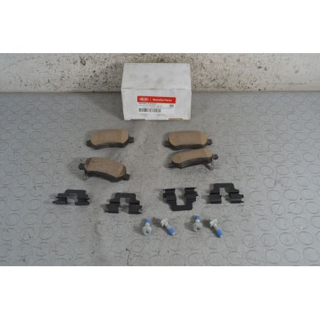 Kit pastiglie freno anteriori Kia Cee'd Dal 2012 al 2018 Cod 58302A2A30  1697612782685