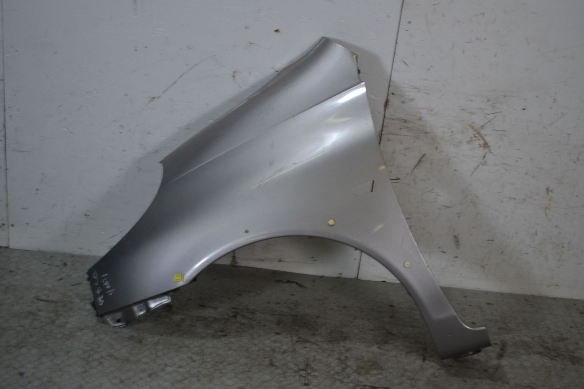 Parafango anteriore SX Toyota Yaris Verso Dal 2000 al 2005 Colore grigio  1697709142606