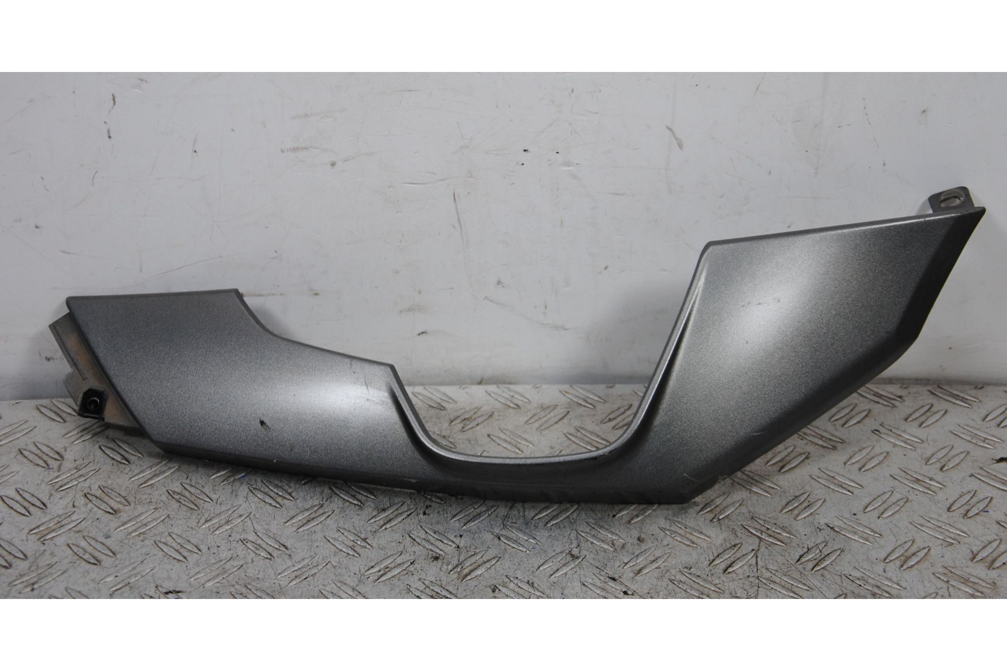 Carena Posteriore Inferiore Destro BMW F 800 GS Dal 2016 al 2018 COD 7704414-02  1698417140281