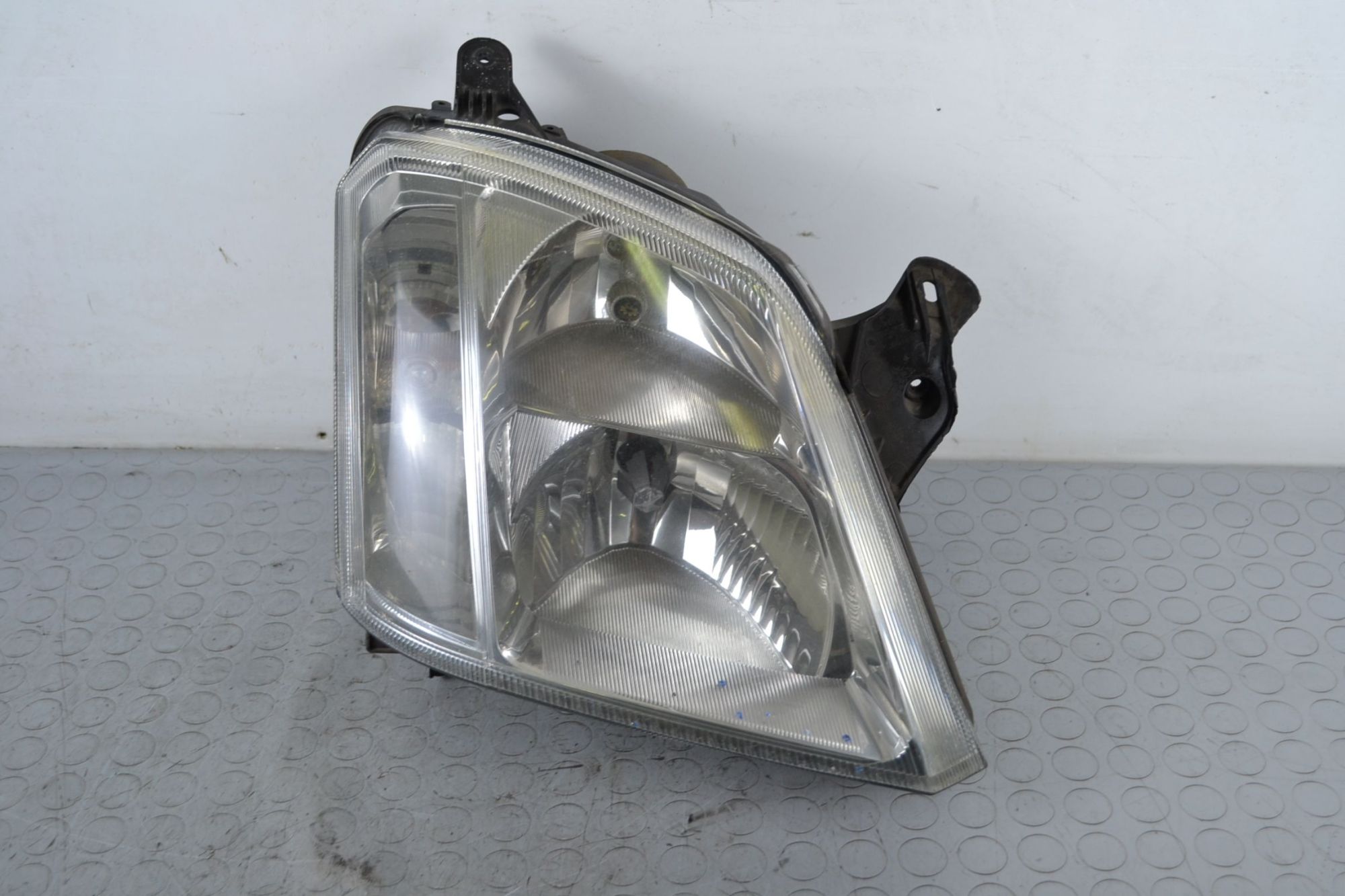 Faro anteriore DX Opel Meriva A Dal 2003 al 2010 Cod 93175365  1698752095536