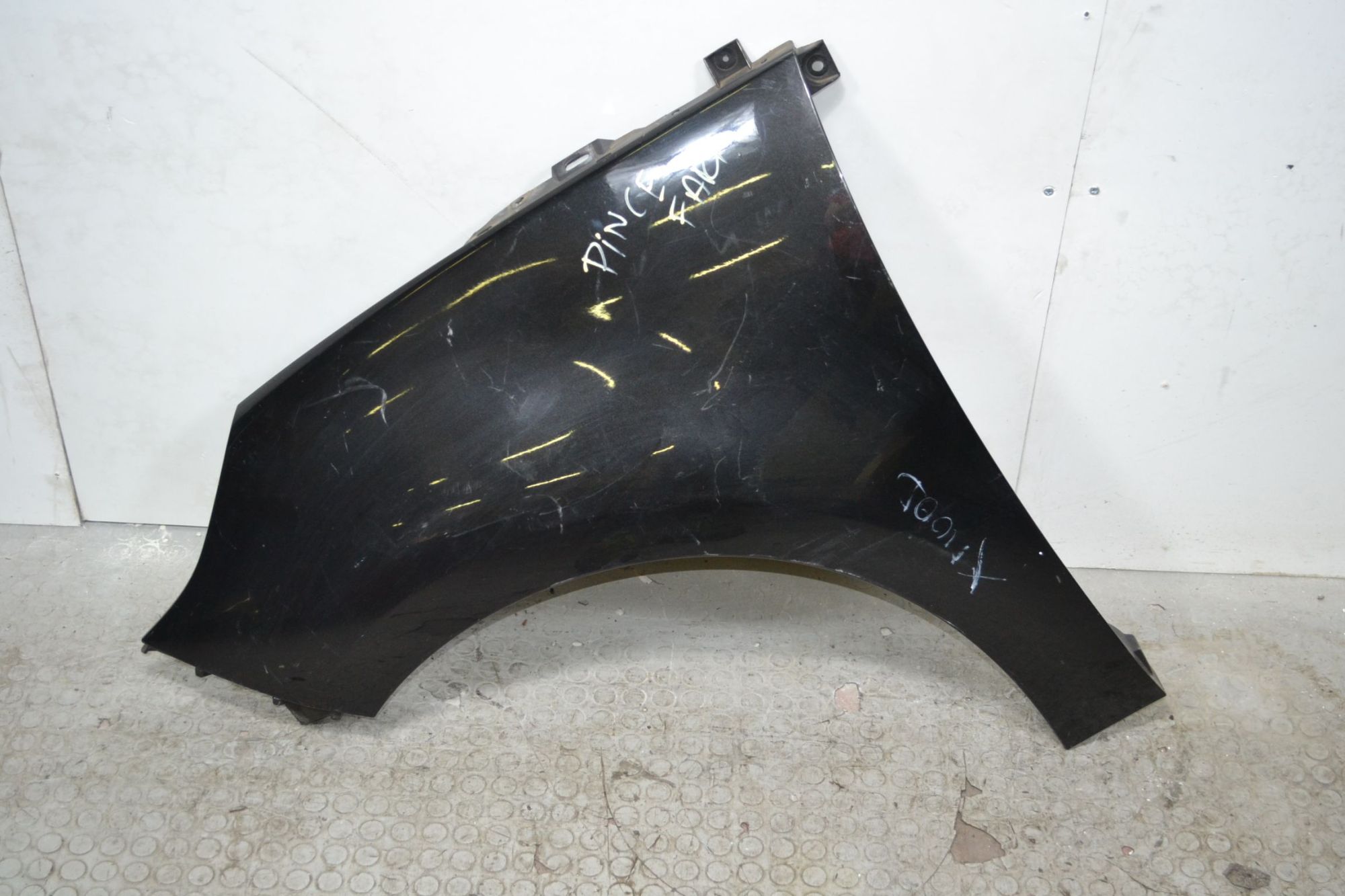 Parafango anteriore SX Renault Scenic III Dal 2009 al 2016 Cod 631010010  1698767982432