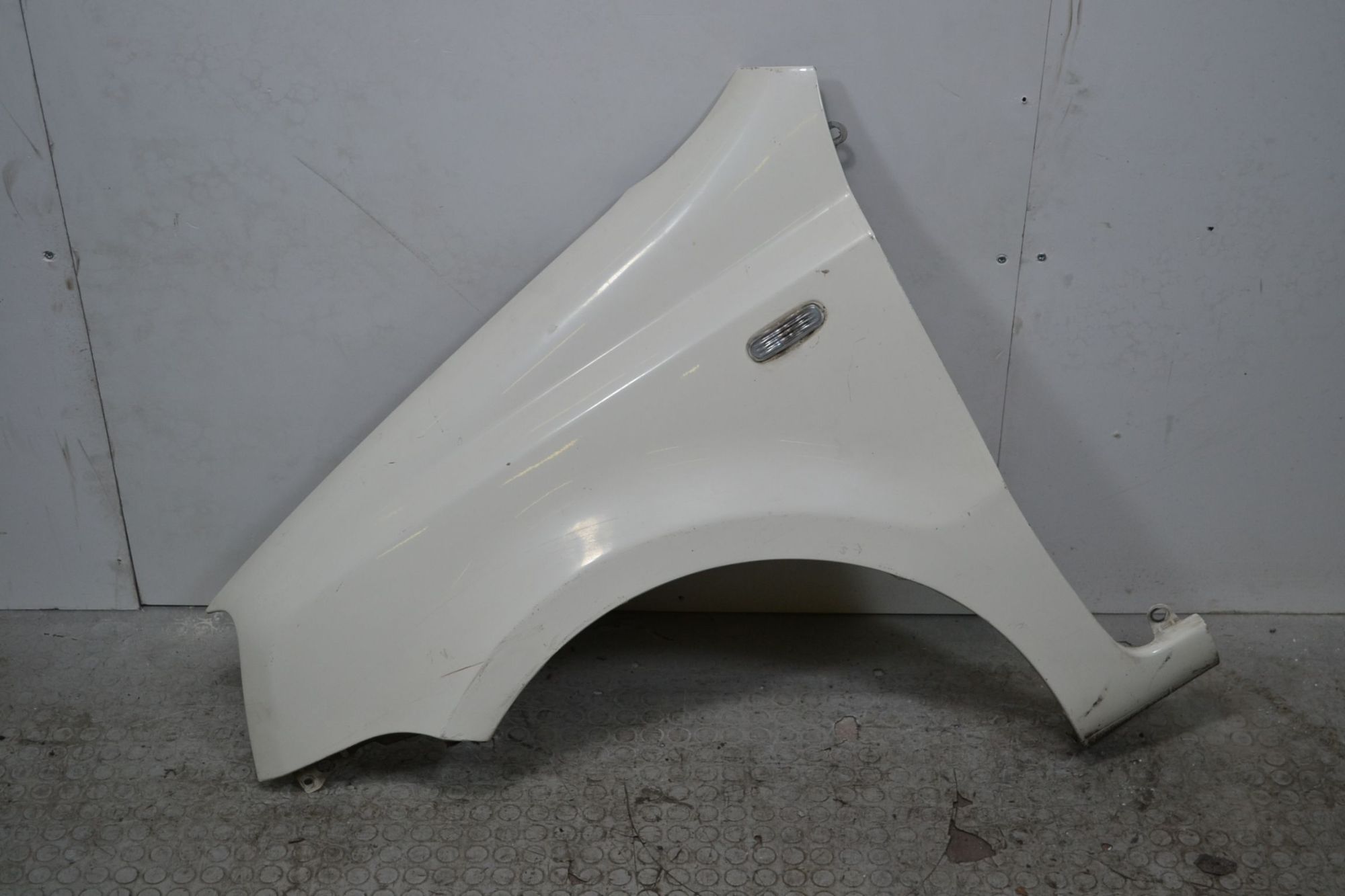 Parafango anteriore SX Fiat Panda 169 Dal 2003 al 2012 Colore bianco  1698768311422