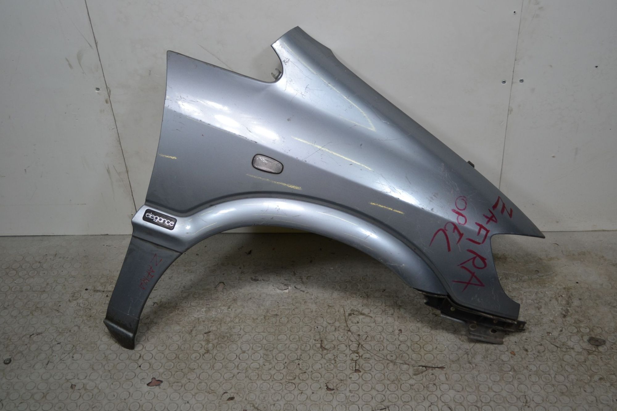 Parafango anteriore DX Opel Zafira A Dal 1999 al 2005 Colore grigio  1698917824032