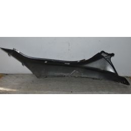 Carena Fianchetto Laterale Posteriore Destro Piaggio MP3 250 dal 2004 al 2011 COD Piaggio 624447-02  1699354518256