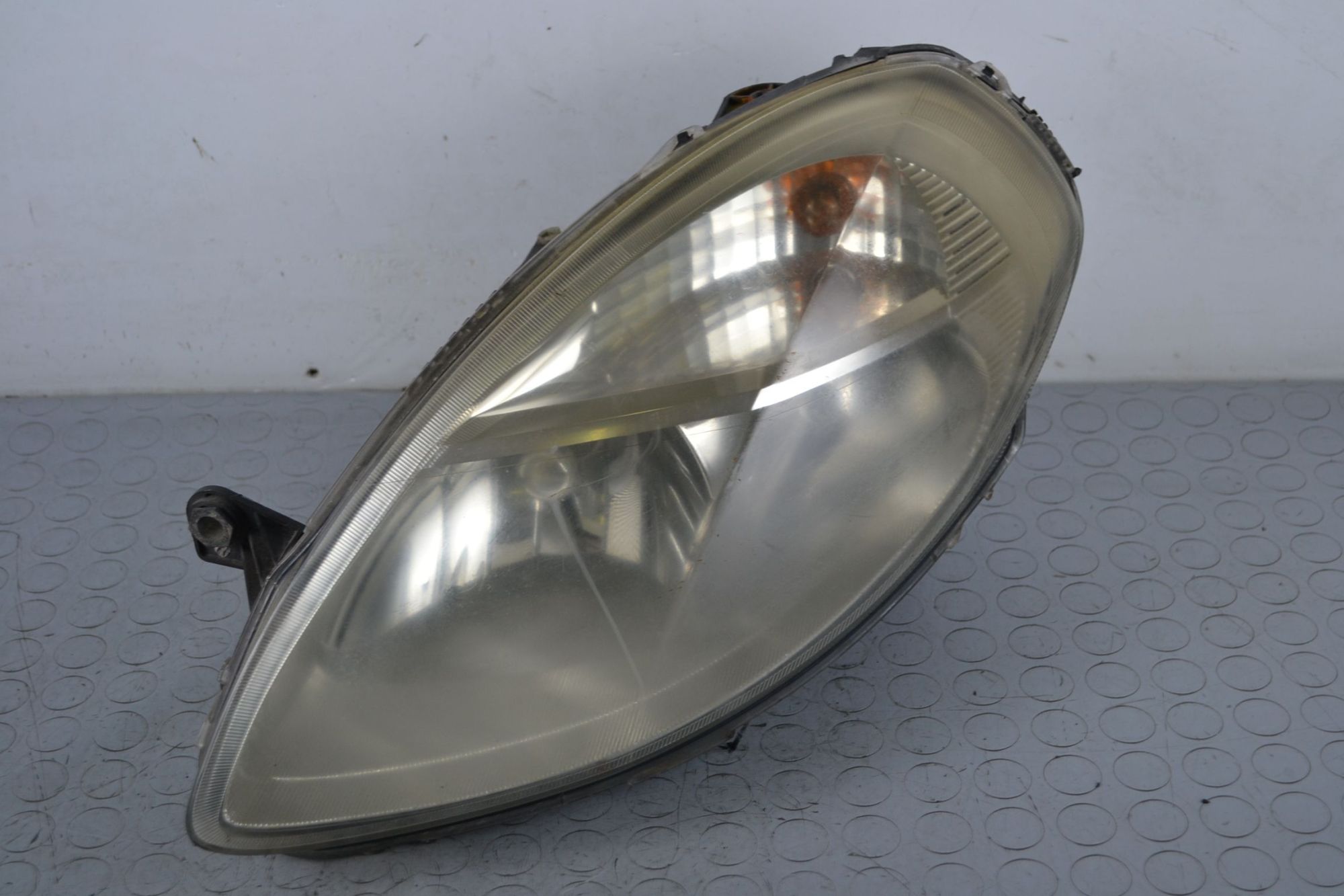 Faro Anteriore SX Lancia Ypsilon dal 2004 al 2011 Cod 270351-00  1699437230754