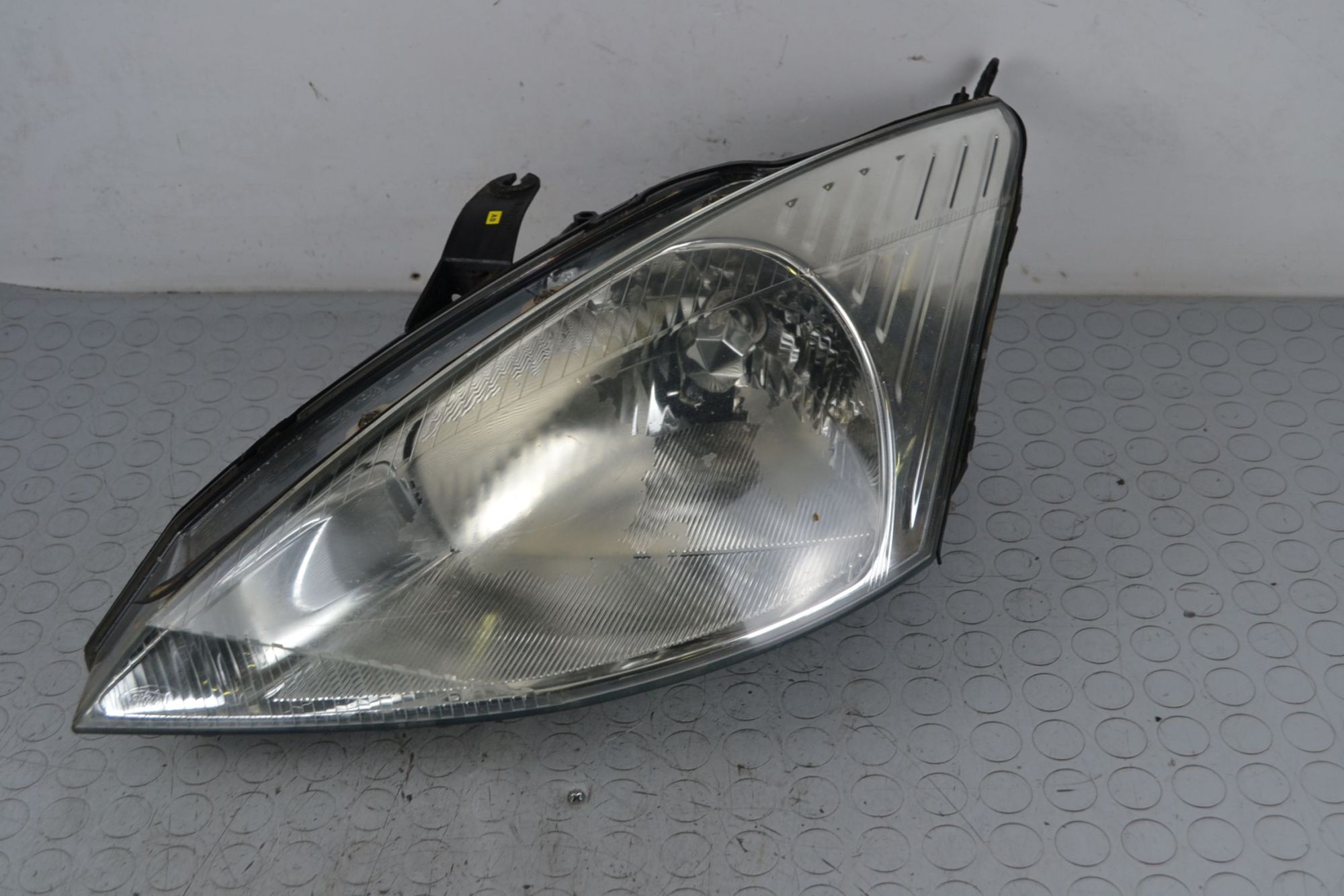 Faro Anteriore SX Ford Focus I dal 1998 al 2001  1699628183272