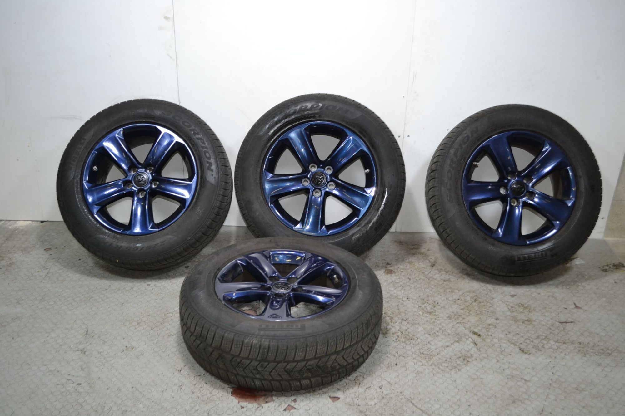 Gomme invernali e estive con cerchi Toyota Rav 4 Dal 2015 in poi  1700120559707