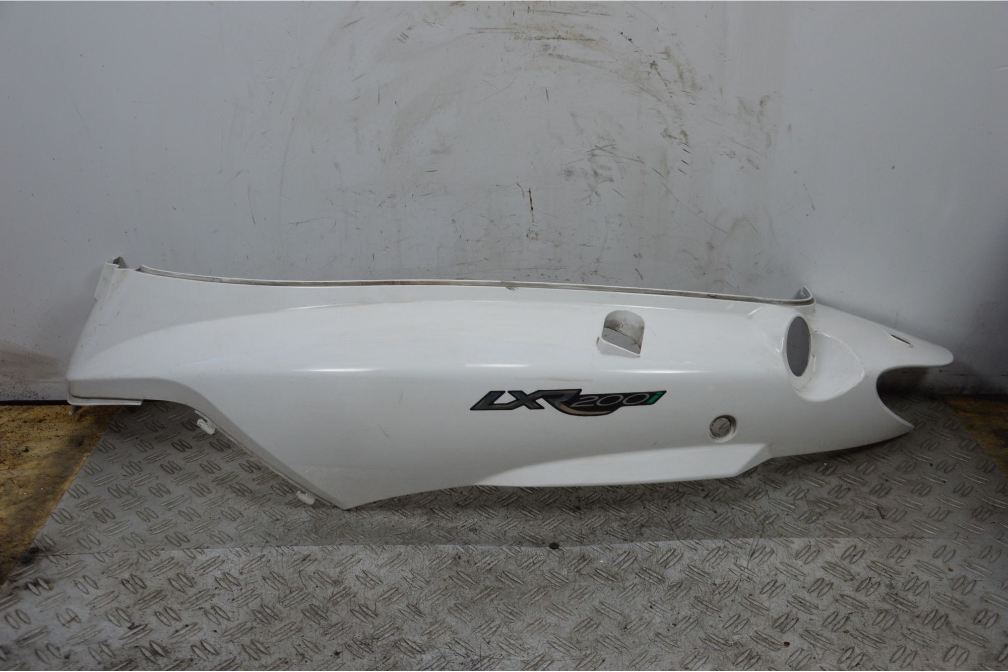 Carena Fianchetto Posteriore Sinistro Sx Peugeot LXR 200 dal 2009 al 2014  1700814727610