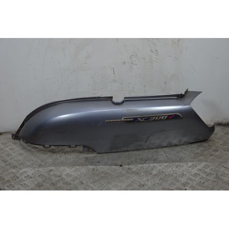 Carena Fianchetto posteriore Sinistro Sx Yamaha XC 300 Dal 2003 al 2006  1700817665575