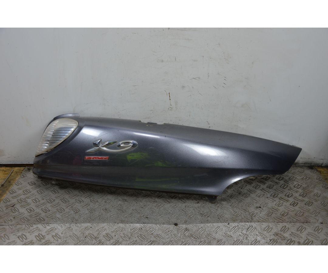 Carena Fianchetto Posteriore Destro Dx Piaggio X9 250 Evolution Dal 2004 al 2006  1701871453979