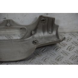 Carena Coprimanubrio portastrumentazione Piaggio Beverly 200 dal 2001 al 2010  1703064172841