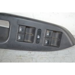 Pulsantiera anteriore DX Volkswagen Touran Dal 2007 al 2015 Cod 1K4959857B RICAMBIO PROVENIENTE DA VETTURA CON GUIDA A DX  17...