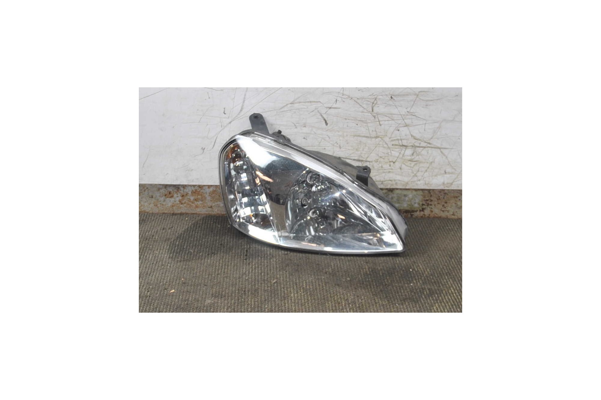 faro anteriore DX Tata Indigo dal 2002 al 2009 cod 1647-01-02R  2411111149430